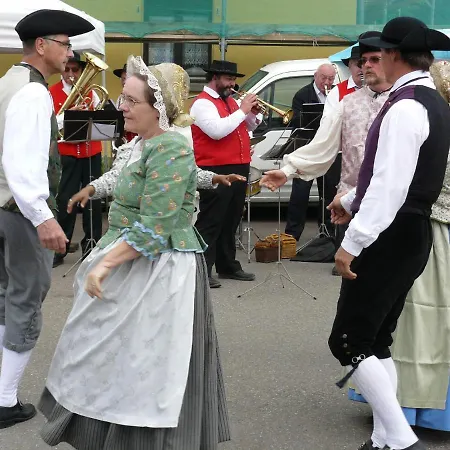 Terre D'helene 3 - 4 Pers Proche Strasbourg 42 M2, 3 Etoiles, Wifi, Paisible, Jardin, Proche Commerces,16 Atouts, Animaux Acceptes Berstett