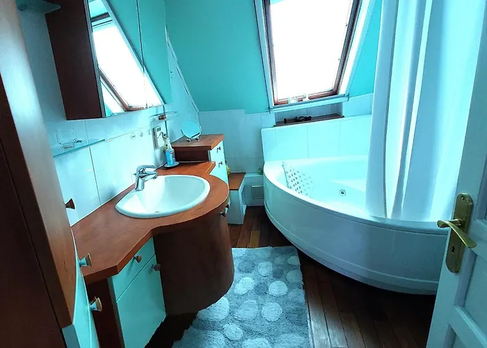 Terre D'helene 4 à 5 Pers Proche Strasbourg 42 M2, 3 étoiles, Wifi, Paisible, Jardin, Proche Commerces,16 Atouts, Animaux Acceptés Appartamento *